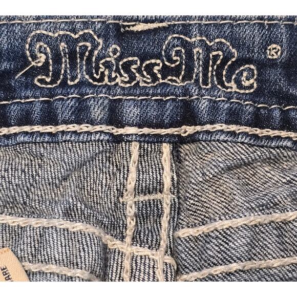 Miss Me Signature Short Womens Size 29 Blue Distressed Rhinestones Embroidery - Picture 3 of 16